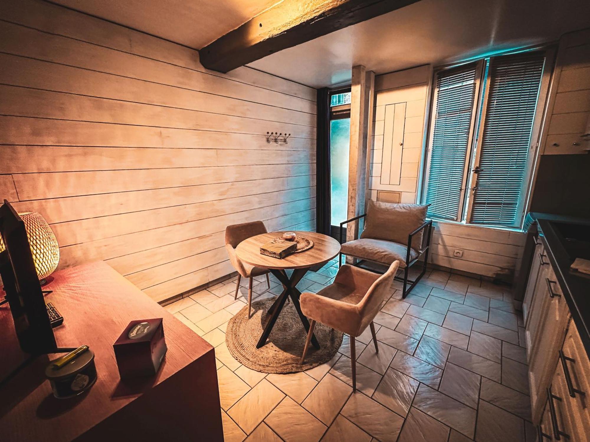 Le 105, Honfleur Bed & Breakfast Dış mekan fotoğraf